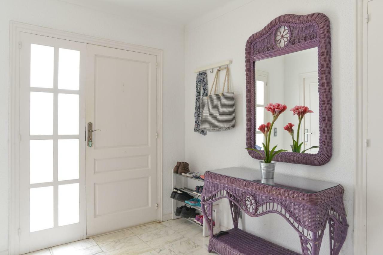Villa Requesens On Canal Empuriabrava Exterior photo